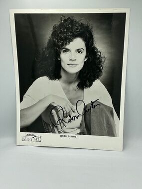 Star Trek Autographed Photo Lieutenant Saavik Robin Curtis Vulcan SeaTrek 8x10